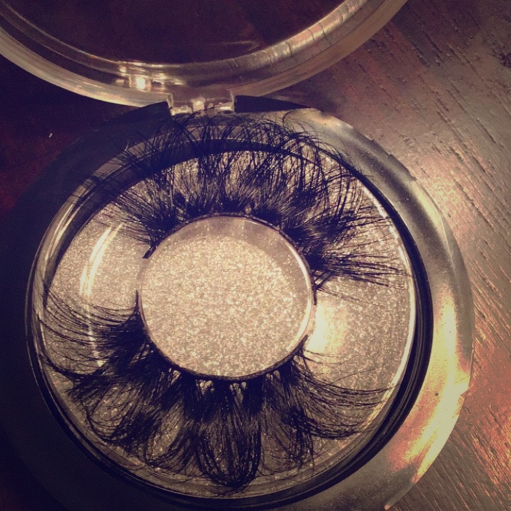Lashes